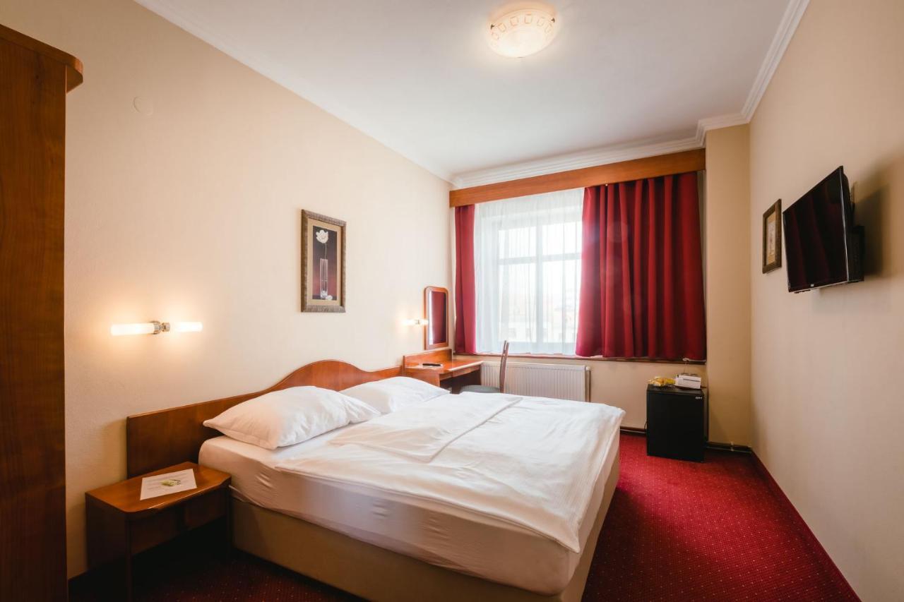 Wellness Hotel Luzan Rumburk Extérieur photo