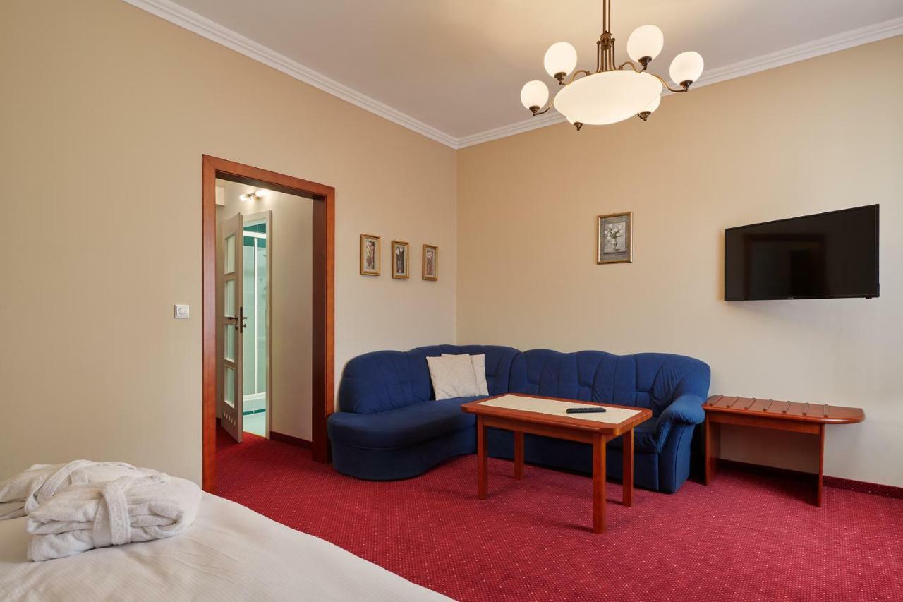 Wellness Hotel Luzan Rumburk Extérieur photo