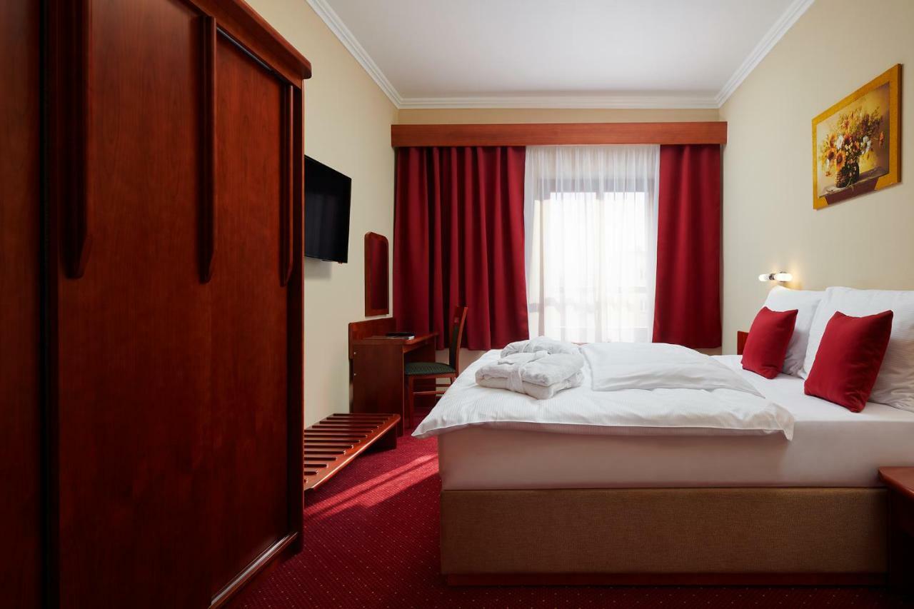 Wellness Hotel Luzan Rumburk Extérieur photo