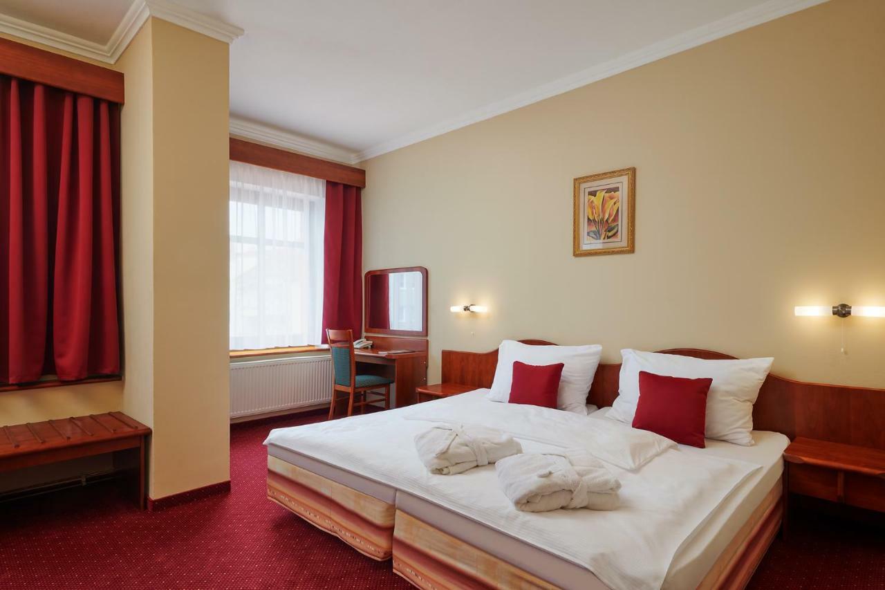 Wellness Hotel Luzan Rumburk Extérieur photo